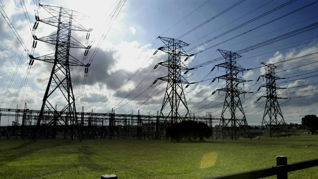 TransGrid power lines in western Sydney. Image: Renee Nowytarger