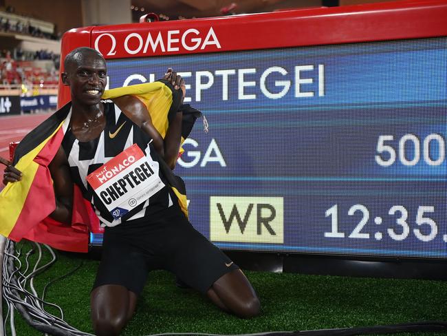 Cheptegei can run like the wind. (Photo by Matthias Hangst/Getty Images)