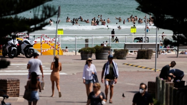Large crowds gather at Bondi Beach in Sydney on January 29. Picture: NCA NewsWire/Dylan Robinson
