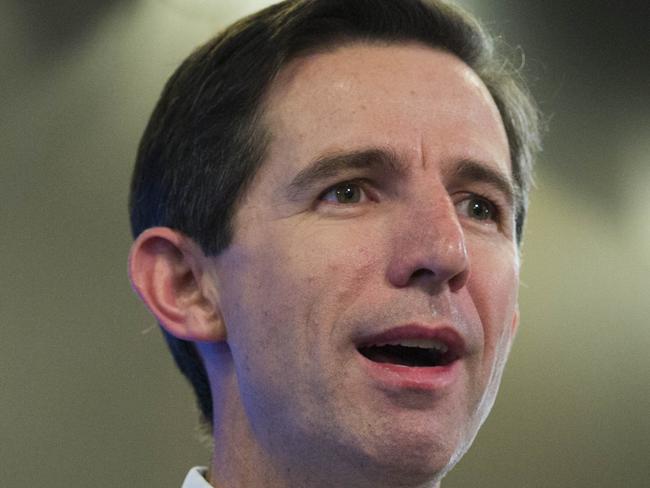 Minister for Training and Education Simon Birmingham addresses the National Press Club in Canberra. Thursday, 4 May, 2017. (AAP Image/Sean Davey) NO ARCHIVING