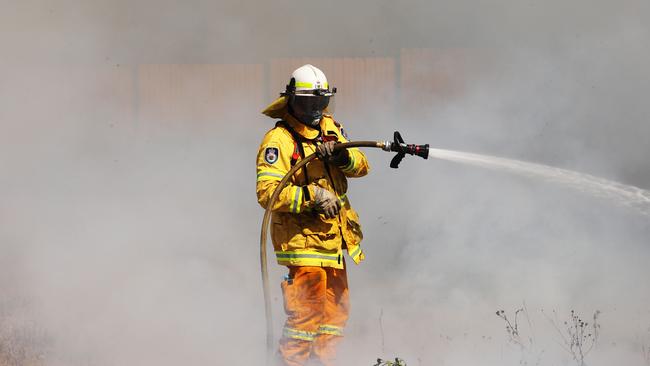 An out of control bushfire at North Rothbury, north of Cessnock on Tuesday. Picture: Peter Lorimer.