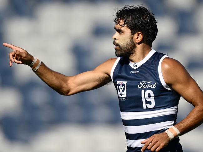 GEELONG, AUSTRALIA - FEBRUARY 17: Jack Martin of the Cats plays in the reserves game during the AFL practice match between Geelong Cats and Hawthorn Hawks at GMHBA Stadium on February 17, 2025 in Geelong, Australia. (Photo by Quinn Rooney/Getty Images)