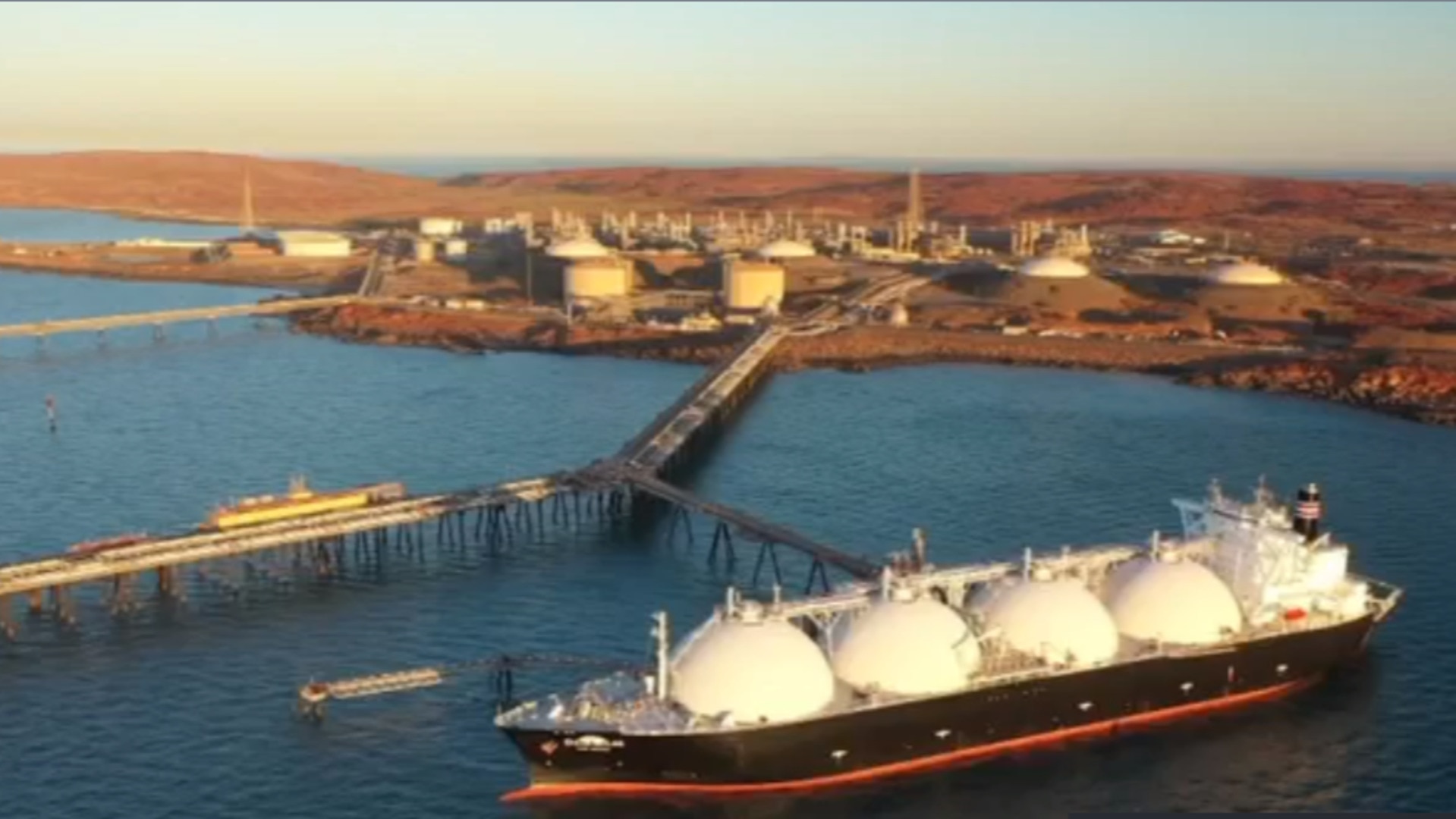 Environmental groups call on Labor to reject North West Shelf extension