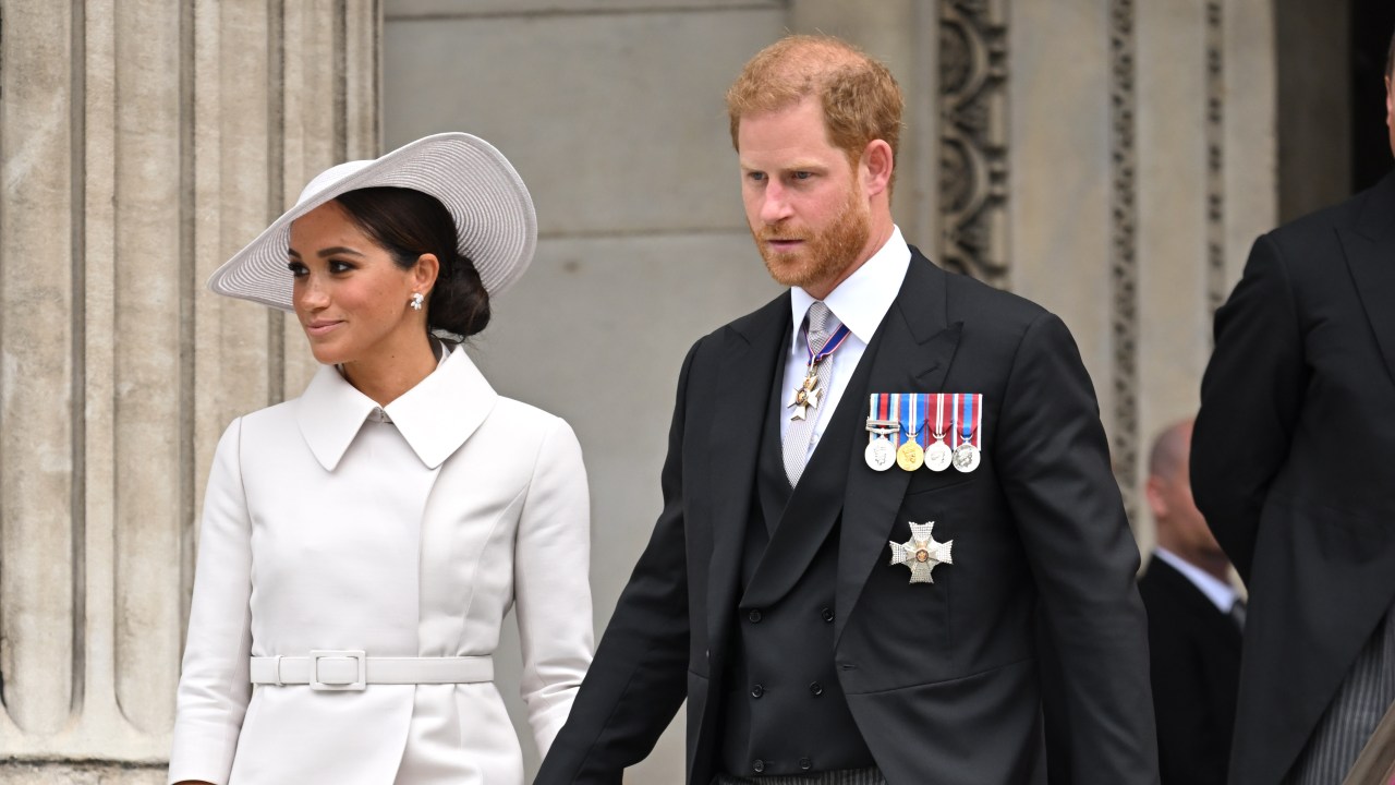 ‘Pathetic’: Harry slammed for upstaging royal family again by timing ...