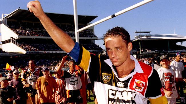 Western Reds player Mark Geyer acknowledges crowd support after beating St George Dragons in the Winfield Cup rugby league game at the WACA in Perth, 12/03/1995. Pic Ken Matts.