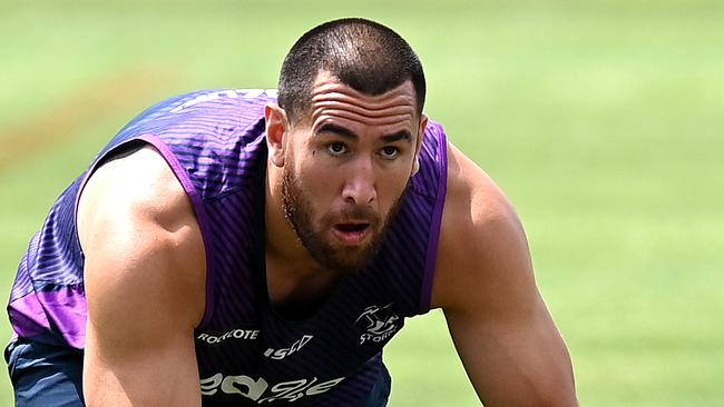 SUNSHINE COAST, AUSTRALIA - SEPTEMBER 29: Nelson Asofa-Solomona passes the ball during a Melbourne Storm NRL training session at Sunshine Coast Stadium on September 29, 2020 in Sunshine Coast, Australia. (Photo by Bradley Kanaris/Getty Images)