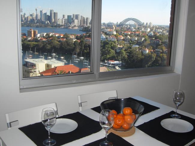 This fully furnished one-bedroom Mosman apartment, currently listed on Stayz, offers the perfect setting to enjoy Vivid with guests at home.