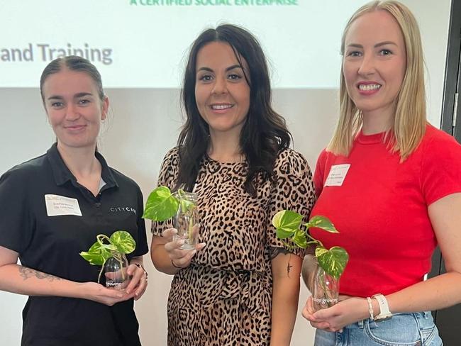 Sophie Marshall, Zeina Vivian, Amie Raymond