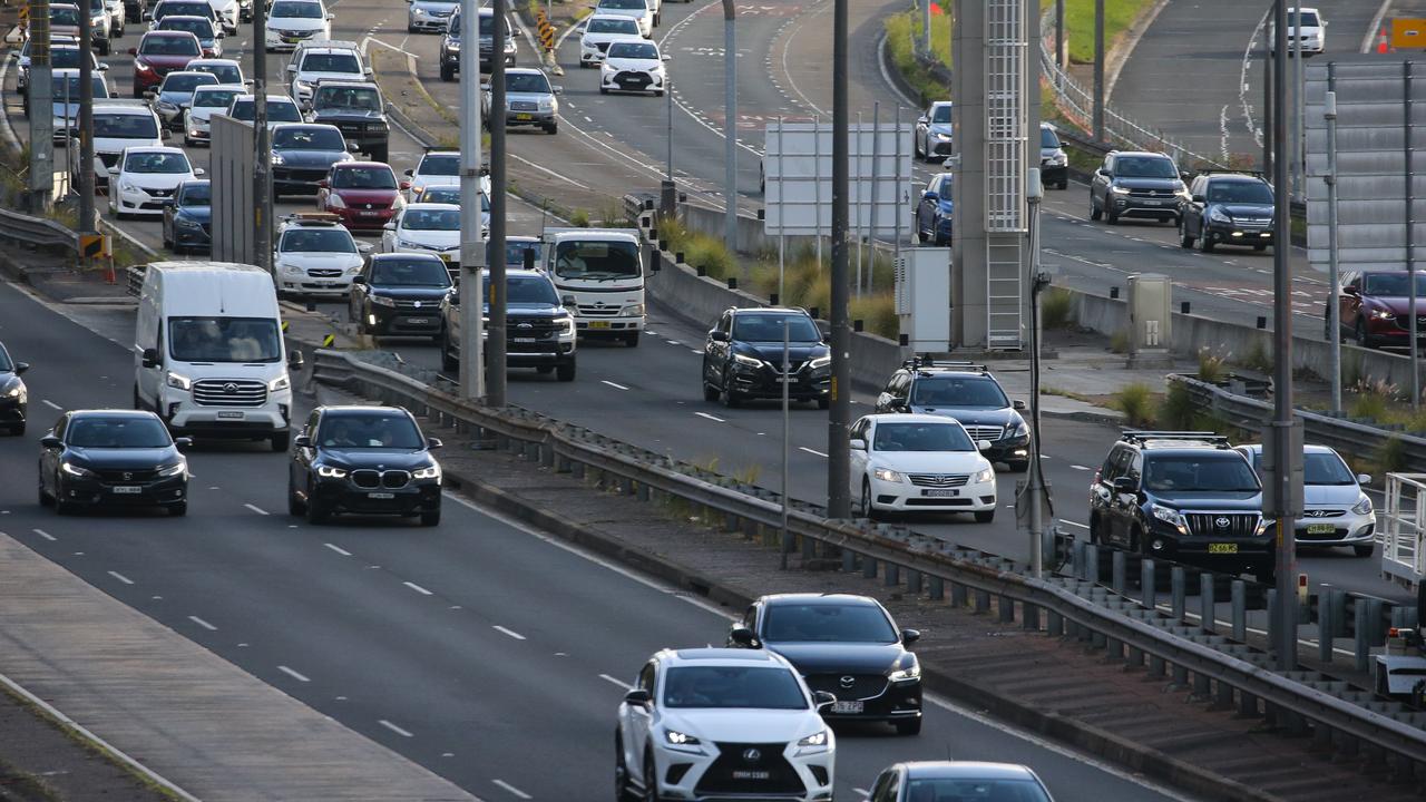 Operation Regal will be in full effect during the long weekend, as Victoria Police cracks down on speeding and distracted drivers. Picture NewsWire / Gaye Gerard