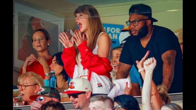 A Taylor Swift Chiefs jersey? Yes, you can buy one 