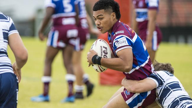 Prinston Esera of Wavell SHS in round 1 against St Mary’s College. Picture: Kevin Farmer