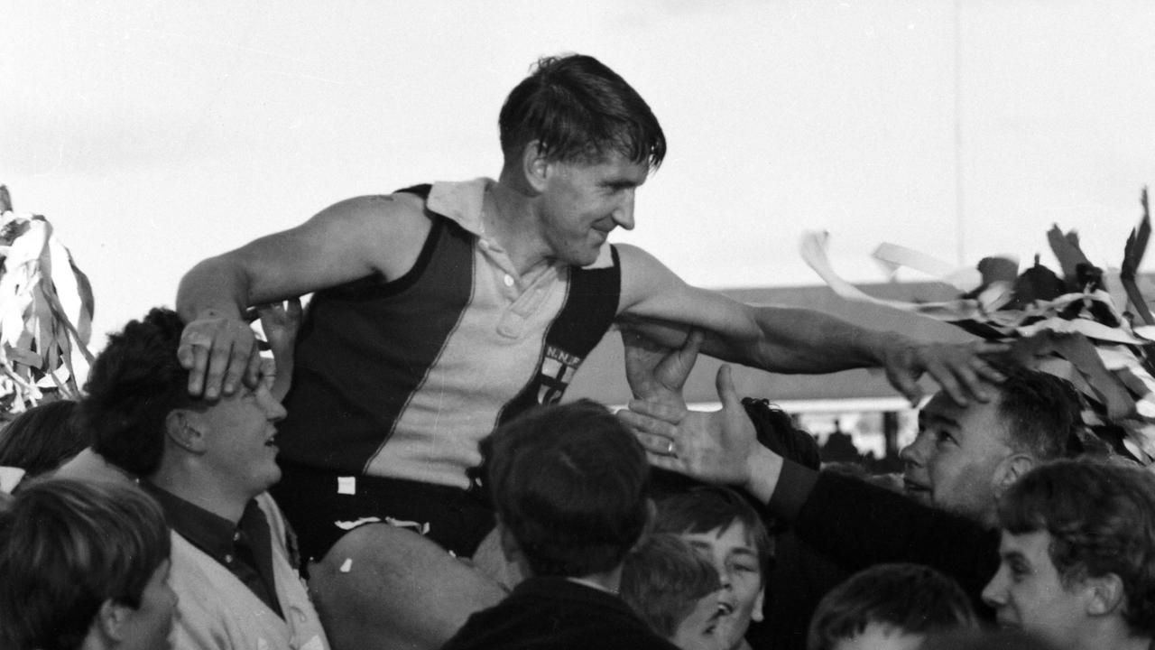 Sport Shorts: Footy legend given Icon status at Hall of Fame