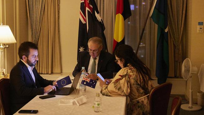 Trade Minister Don Farrell (centre) with senior media advisor Grace Finch (right) and chief-of-staff Ben Rillo.