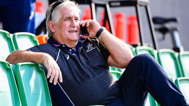 RA’s director of rugby Scott Johnson watches on at Wallabies training PIcture: Stu Walmsley, Rugby Australia Media.