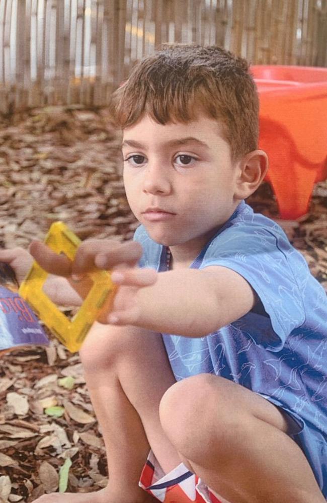 Essa Dennaoui, 5, was last seen in Epsom Street, Chipping Norton, about 6.35pm on Wednesday. Picture: NSW Police Media.