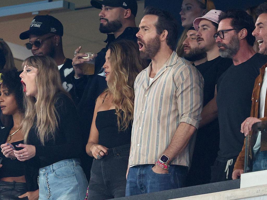 Taylor Swift watches Chiefs narrowly escape with win over Jets