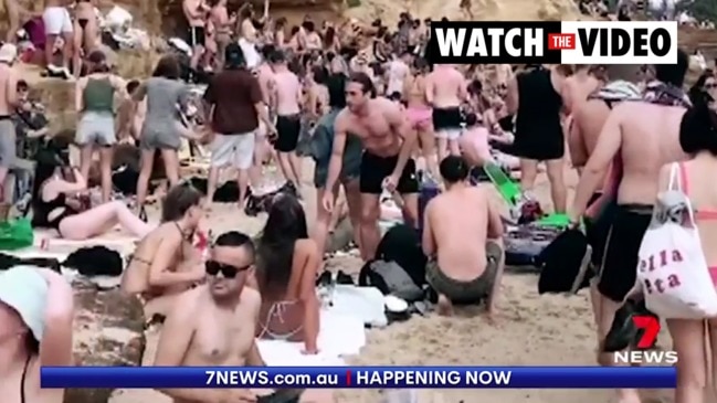 Illegal Melbourne beach party broken up (7 News)