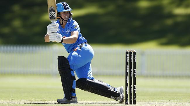 Tegan McPharlin dragged Adelaide out of a hole and to a shock win over Sydney Sixers.