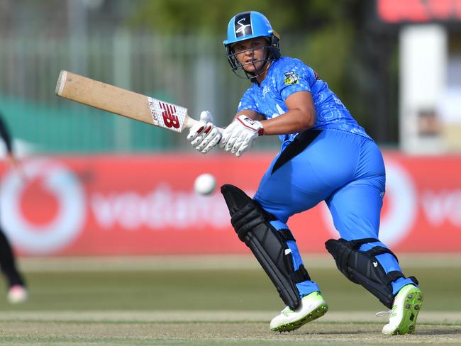 Suzie Bates in action for the Adelaide Strikers during the last season of the WBBL. Photo: AAP Image/Darren England.