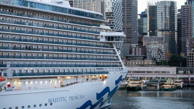 hundreds-of-covid-19-positive-passengers-disembark-majestic-princess