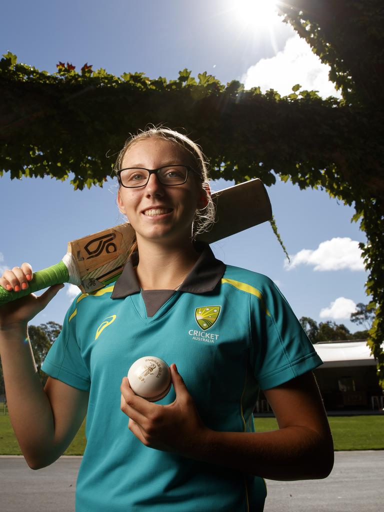 Womens Cricket Darcie Brown A Teenage Bowling Sensation The Advertiser