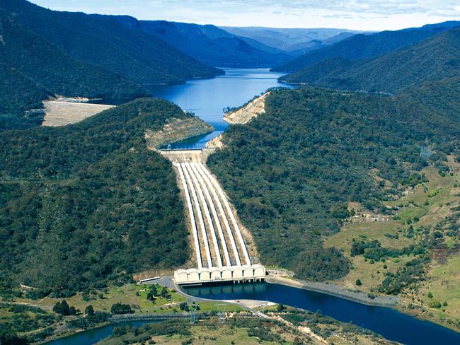 Expansion of the Snowy Mountains Hydro-Electric Scheme is set to give South Australia access to a new source of power and help protect the national electricity grid from blackouts.