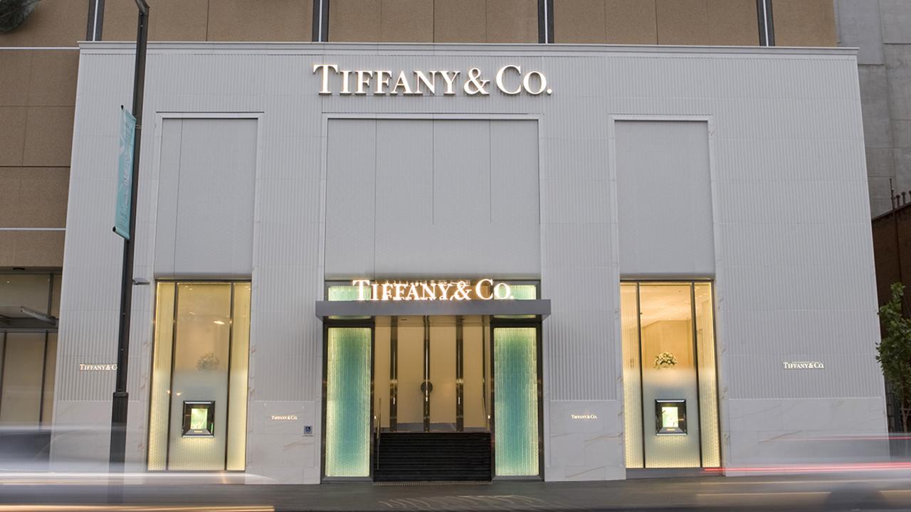 The current Tiffany & Co. entrance from North Tce.