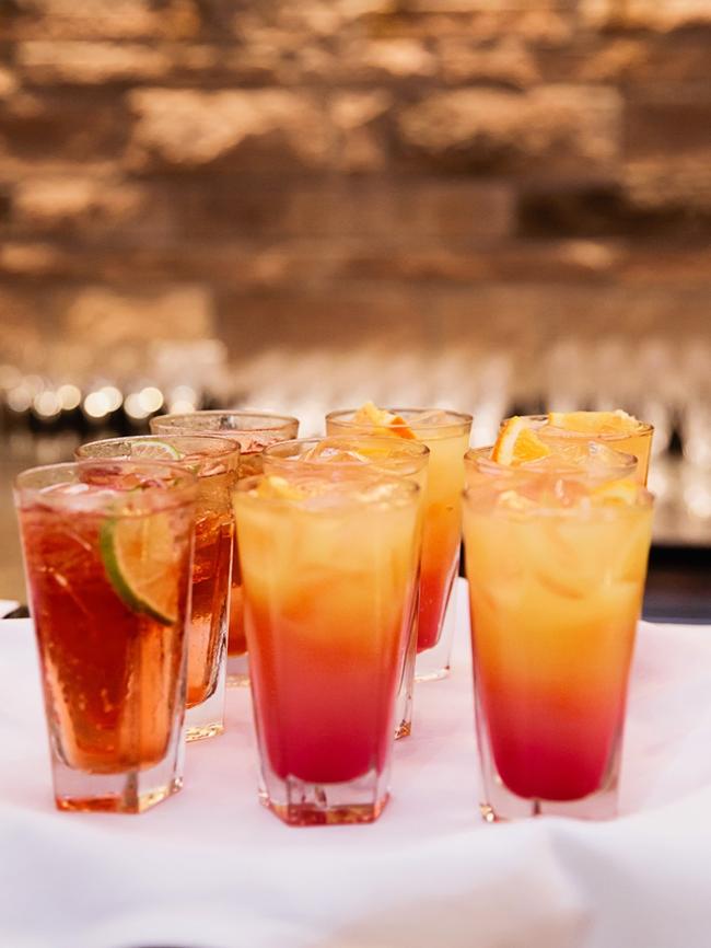 Beverages: wedding refreshments, photography: Quince and Mulberry Studios