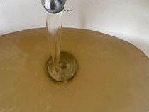 SOCIAL MEDIA IMAGE DISCUSS USE WITH YOUR EDITOR - Clermont residents continue to experience discoloured water as a result of  elevated levels of manganese and iron in Theresa Creek Dam. The orange-brown water has stained clothes and sinks.