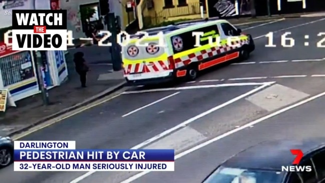 Shocking moment pedestrian hit by car (7 News)