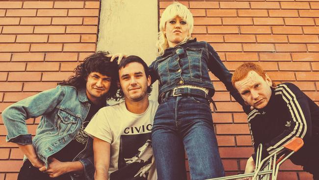 Amyl and The Sniffers.