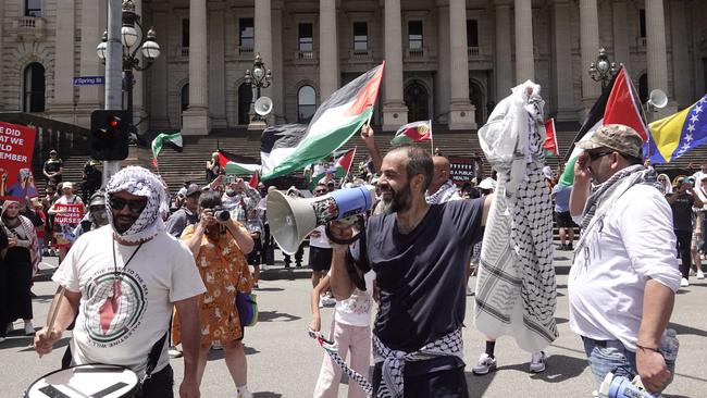 Protesters gather at the State Library in Melbourne. Picture: NewsWire/Valeriu Campan