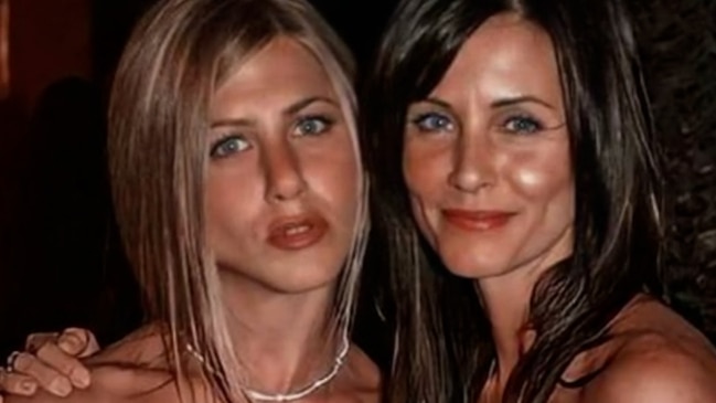 Jennifer Aniston And Sandra Bullock Spotted Visiting A Plastic Surgeon 