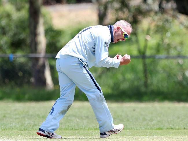 VTCA: St Francis de Sales v Altona North at J.P Fawkner Reserve,17th December 2022.   Aaron Maynard of St Francis de Sales gets the wicket of Patrick McArdle of Altona North.Picture : George Salpigtidis