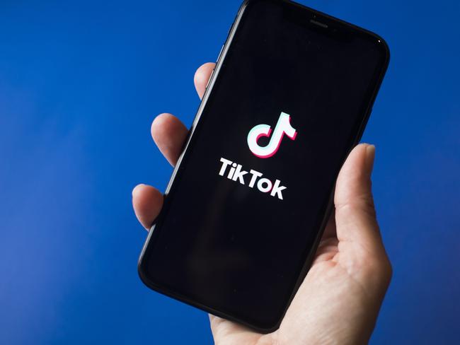 The logo for ByteDance Ltd.'s TikTok app is arranged for a photograph on a smartphone in Sydney, New South Wales, Australia, on Monday, Sept. 14, 2020. Oracle Corp. is the winning bidder for a deal with TikTok’s U.S. operations, people familiar with the talks said, after main rival Microsoft Corp. announced its offer for the video app was rejected. Photographer: Brent Lewin/Bloomberg