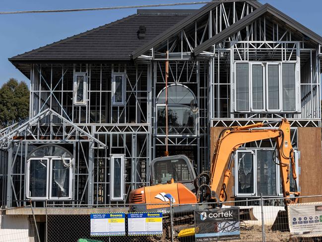 MELBOURNE, AUSTRALIA - NCA NewsWire Photos - 5 APRIL 2024: A general view of a construction site. Picture: NCA NewsWire / Diego Fedele