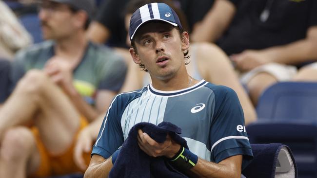 Alex de Minaur waits for Daniil Medvedev. Picture: Sarah Stier/Getty Images/AFP