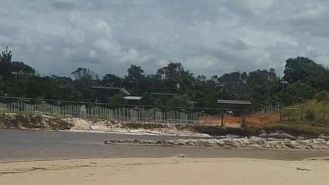 Sandbagging works have been taking place at Belongil, outside Elements of Byron Resort. Picture: Greg Jard