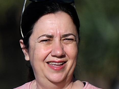 CALOUNDRA , AUSTRALIA - NewsWire Photos - OCTOBER 17, 2020.Queensland Premier Annastacia Palaszczuk walks along the esplanade with  while on the election campaign trail. Queenslanders go to the polls on October 31.  Picture: NCA NewsWire / Dan Peled