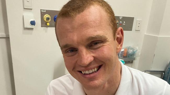 Alex McKinnon has welcomed twin baby girls.