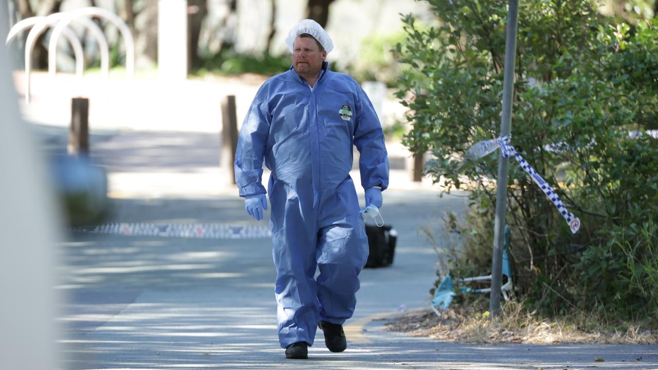 Forensic police at the scene of the fatal assault of an 87 year old man at Noosa Heads on Sunday morning. Picture Lachie Millard