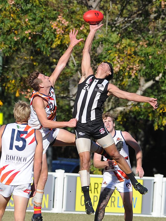 Sherwood ruckman Daniel Edwards. Picture, John Gass