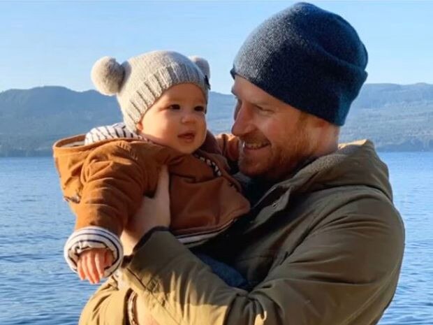 Prince Harry with son Archie on holiday in Canada.