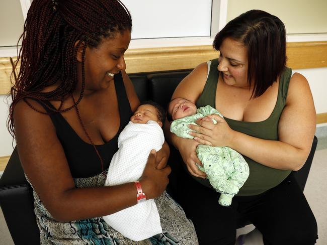 Homerton Maternity on X: Kim was able to use a inflatable birthing pool on  labour ward to birth her second child today. We have a birthing pool in  room 7 and can