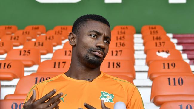 Ivory Coast star Salomon Kalou speaks to journalists prior to a training session in Abidjan this week. Picture: AFP