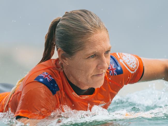 SAN CLEMENTE, CALIFORNIA - SEPTEMBER 8: Seven-time WSL Champion Stephanie Gilmore of Australia surfs in Heat 1 of the Title Match at the Rip Curl WSL Finals on September 8, 2022 at San Clemente, California. (Photo by Beatriz Ryder/World Surf League)