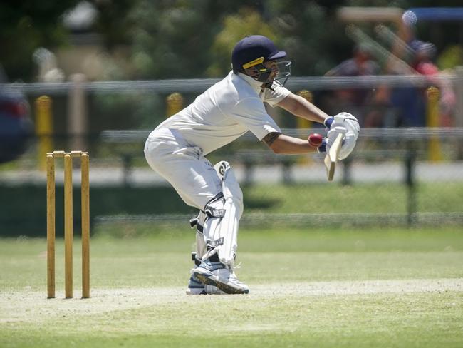 Dingley batsman Calvin Barlow. Picture: Valeriu Campan