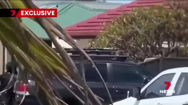 Police raid wrong house in drug bust blunder (7NEWS)