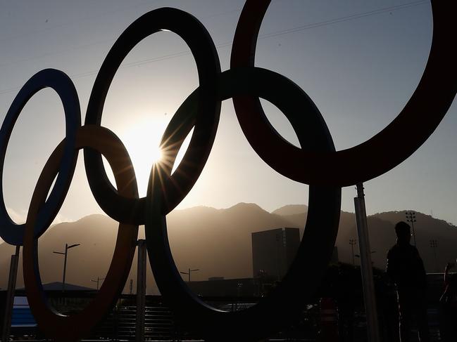 RIO DE JANEIRO, BRAZIL - JULY 31: General view of the Olympic rings ahead of the 2016 Summer Olympic Games on July 31, 2016 in Rio de Janeiro, Brazil. Christian Petersen/Getty Images/AFP == FOR NEWSPAPERS, INTERNET, TELCOS & TELEVISION USE ONLY ==