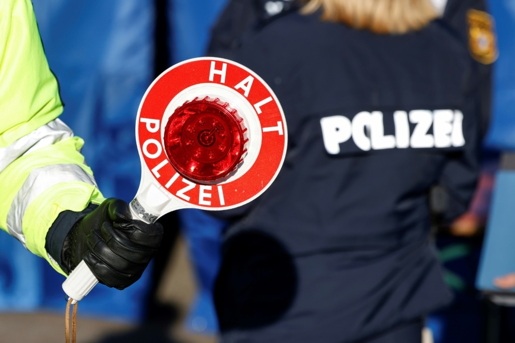 Germany’s new govt orders border police to reject most asylum seekers